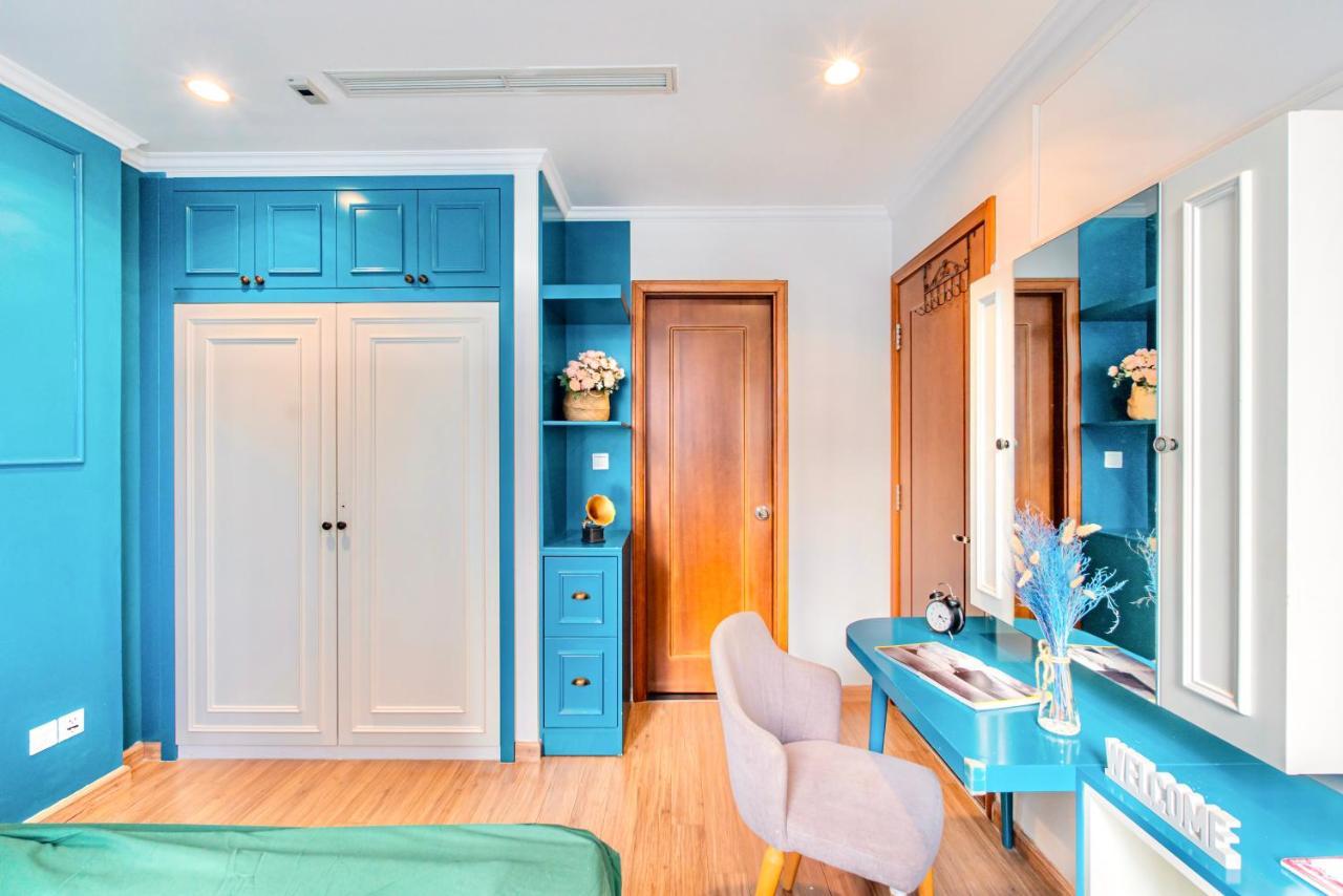Moxy Hcmc Aparts - Vinhomes Central Park, Ice Rink Thành Pho Ho Chí Minh Esterno foto