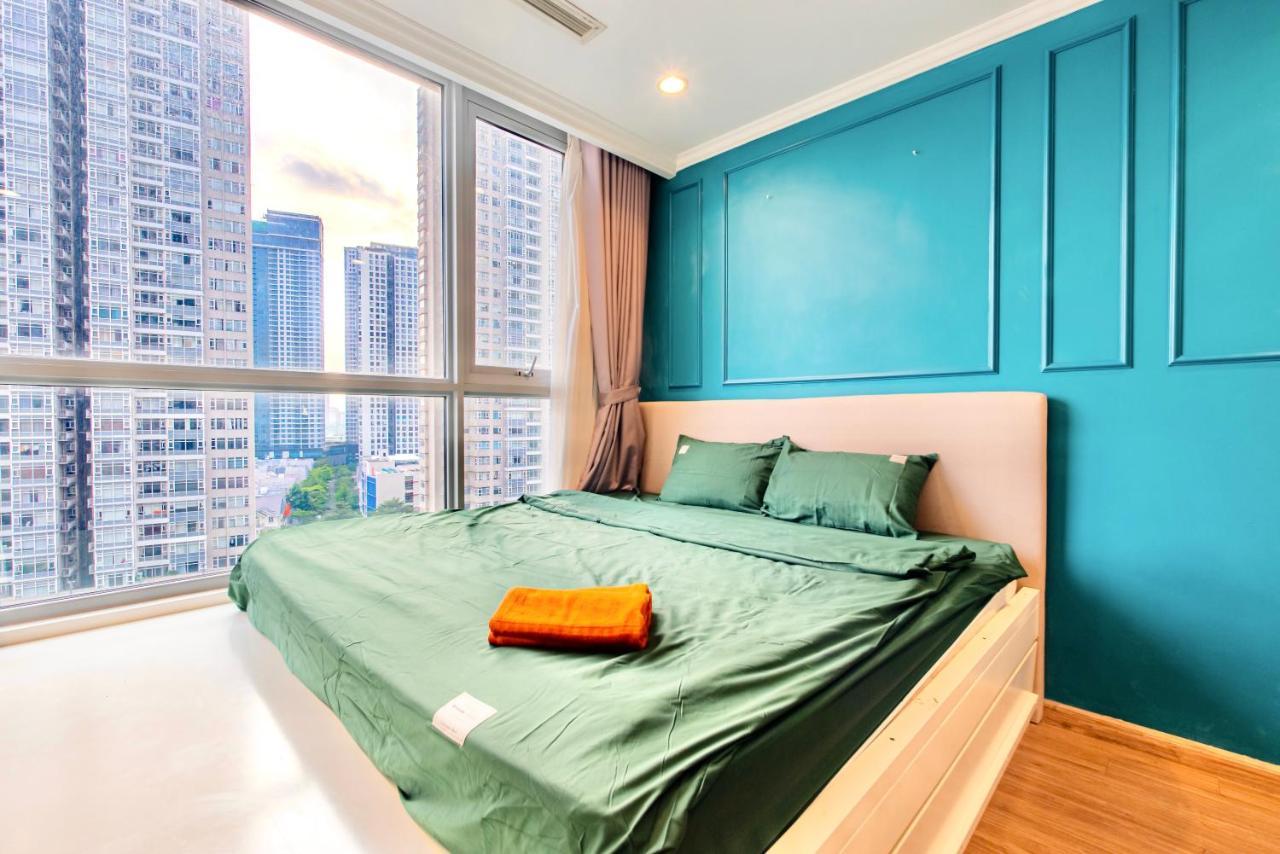 Moxy Hcmc Aparts - Vinhomes Central Park, Ice Rink Thành Pho Ho Chí Minh Esterno foto