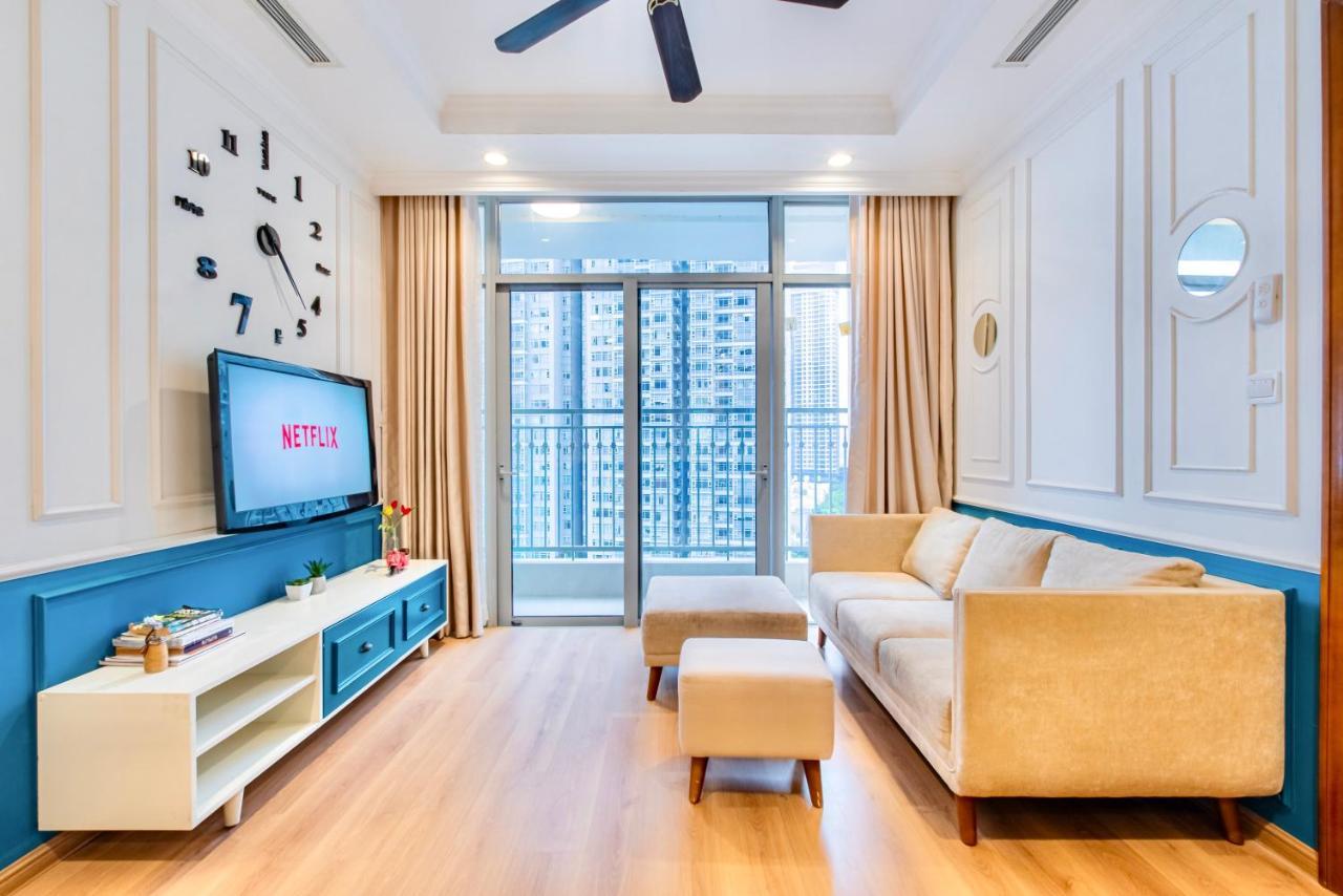 Moxy Hcmc Aparts - Vinhomes Central Park, Ice Rink Thành Pho Ho Chí Minh Esterno foto