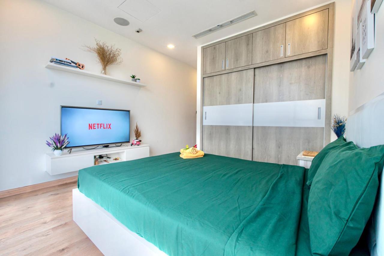 Moxy Hcmc Aparts - Vinhomes Central Park, Ice Rink Thành Pho Ho Chí Minh Esterno foto