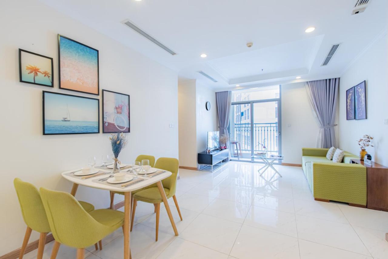 Moxy Hcmc Aparts - Vinhomes Central Park, Ice Rink Thành Pho Ho Chí Minh Esterno foto