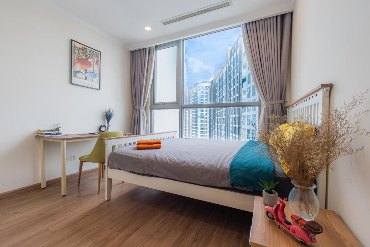 Moxy Hcmc Aparts - Vinhomes Central Park, Ice Rink Thành Pho Ho Chí Minh Esterno foto