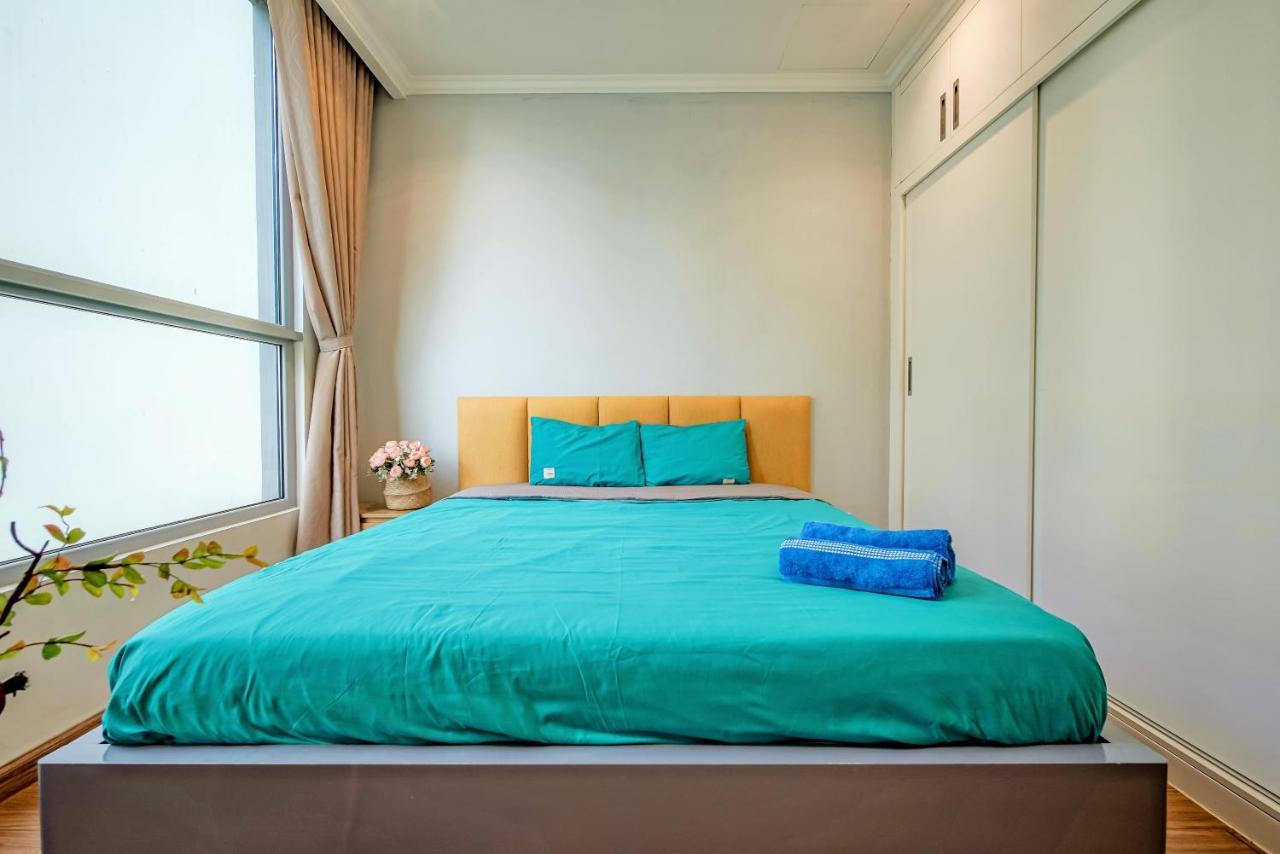 Moxy Hcmc Aparts - Vinhomes Central Park, Ice Rink Thành Pho Ho Chí Minh Esterno foto