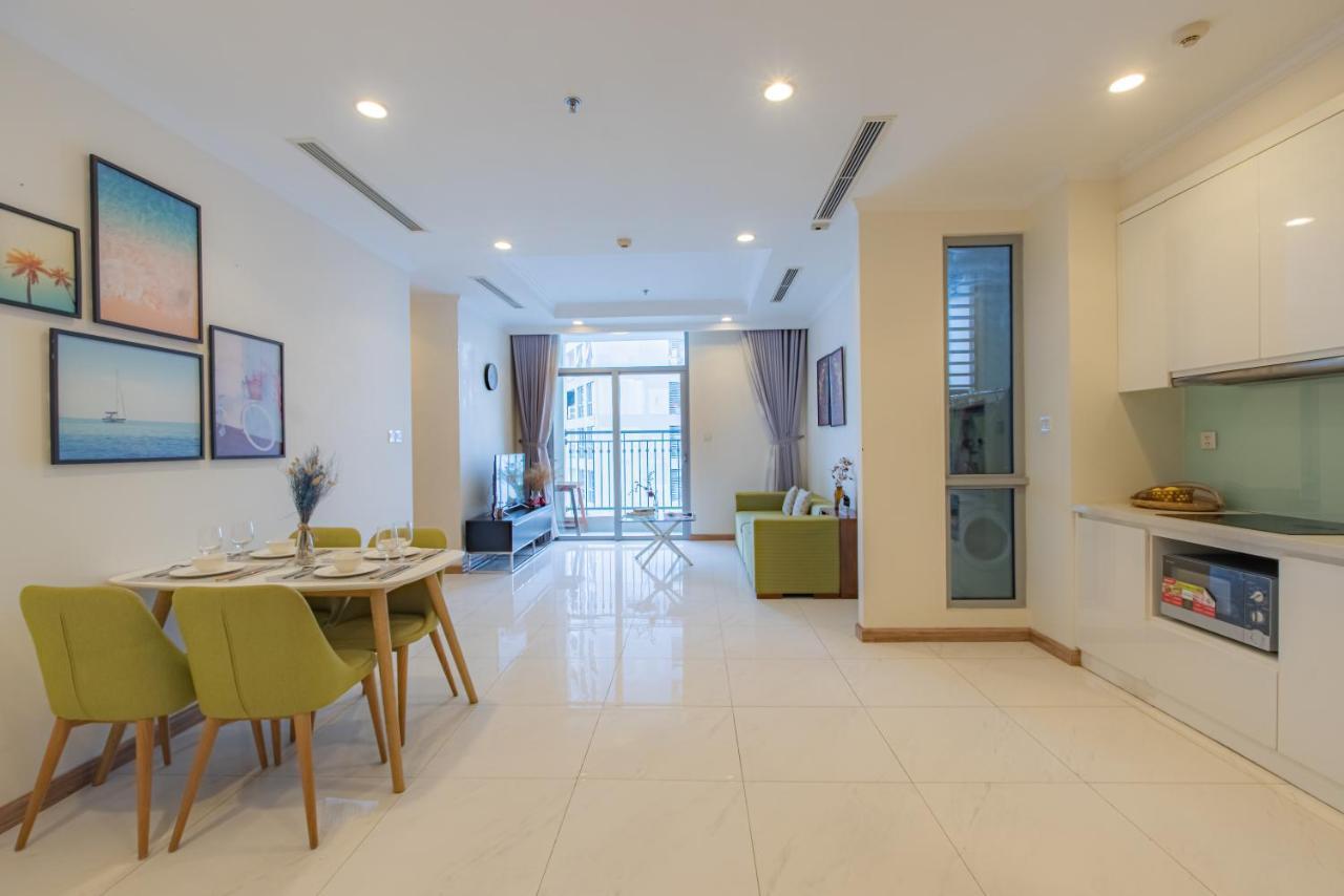Moxy Hcmc Aparts - Vinhomes Central Park, Ice Rink Thành Pho Ho Chí Minh Esterno foto